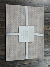 Load image into Gallery viewer, Vida Rectangle Rattan Placemat
